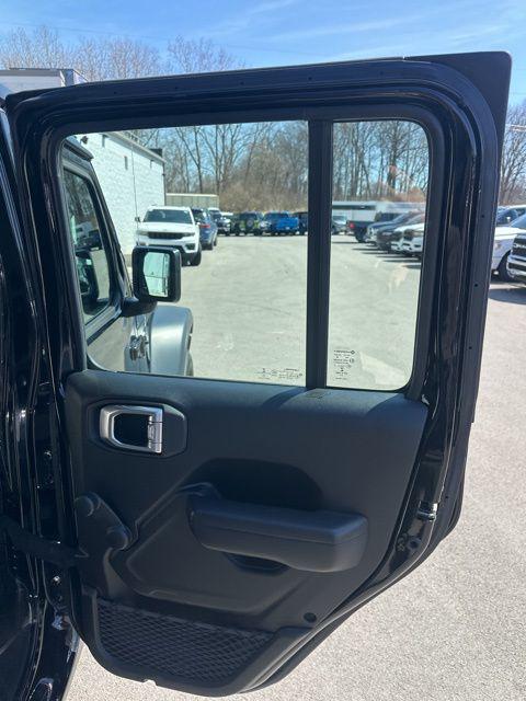 2023 Jeep Wrangler 4-Door Sport 4x4