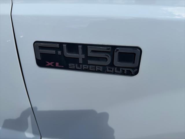 2001 Ford F-450 REG CAB 165  WB XL