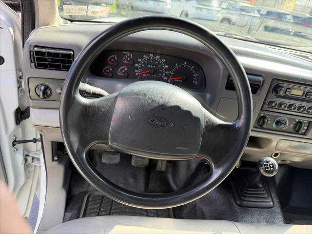 2001 Ford F-450 REG CAB 165  WB XL