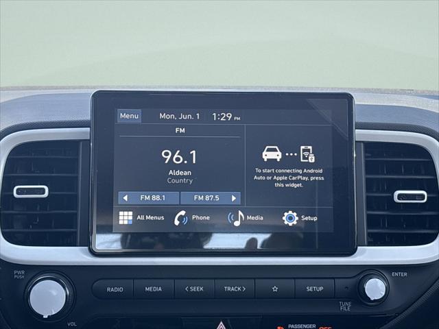 2026 Hyundai Venue SEL w/Two-Tone Roof