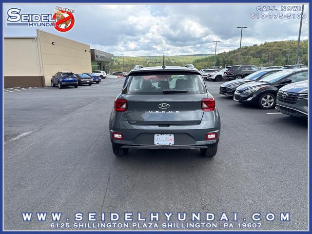 2026 Hyundai Venue SEL w/Two-Tone Roof