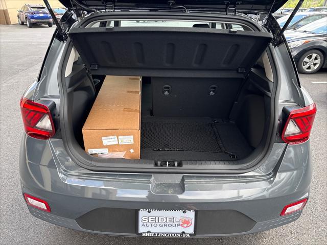 2026 Hyundai Venue SEL w/Two-Tone Roof