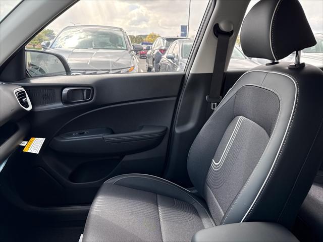 2026 Hyundai Venue SEL w/Two-Tone Roof