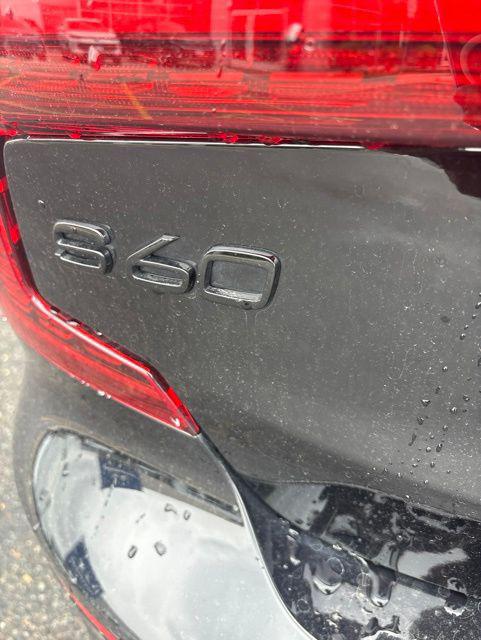 2024 Volvo S60 B5 Plus Black Edition