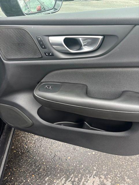 2024 Volvo S60 B5 Plus Black Edition