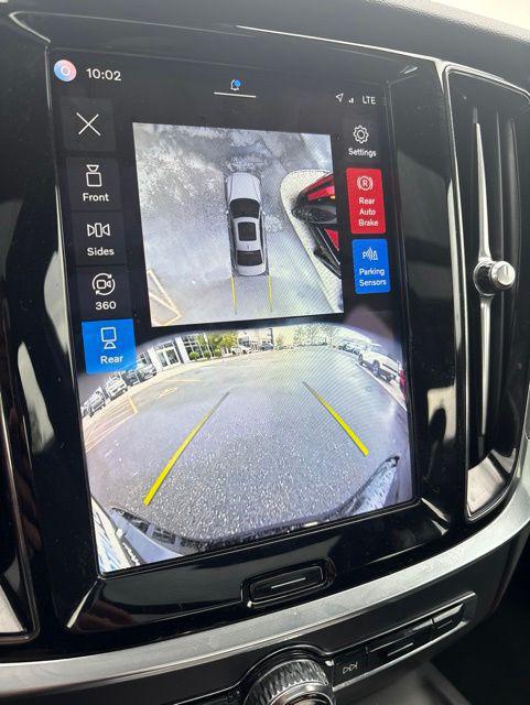 2024 Volvo S60 B5 Plus Black Edition