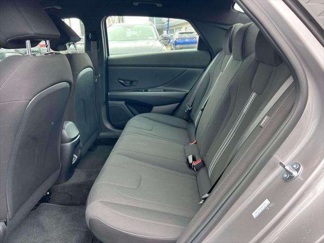 2025 Hyundai Elantra Hybrid SEL Sport
