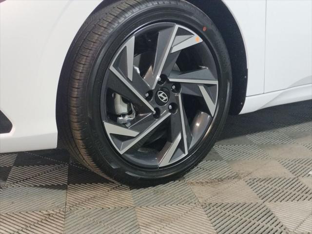 2025 Hyundai Elantra Hybrid Limited