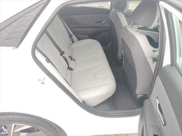 2025 Hyundai Elantra Hybrid Limited