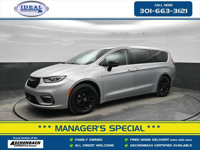 2024 Chrysler Pacifica Touring L for sale in FREDERICK, MD
