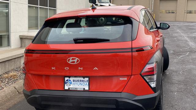 2025 Hyundai Kona SE