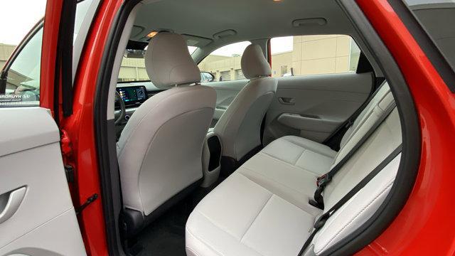 2025 Hyundai Kona SE