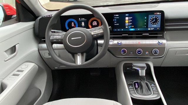 2025 Hyundai Kona SE
