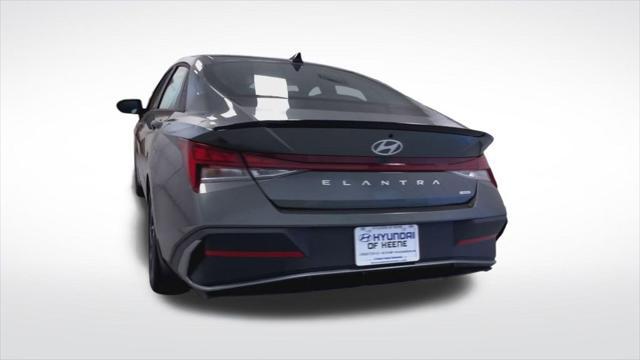 2026 Hyundai Elantra Hybrid SEL Sport