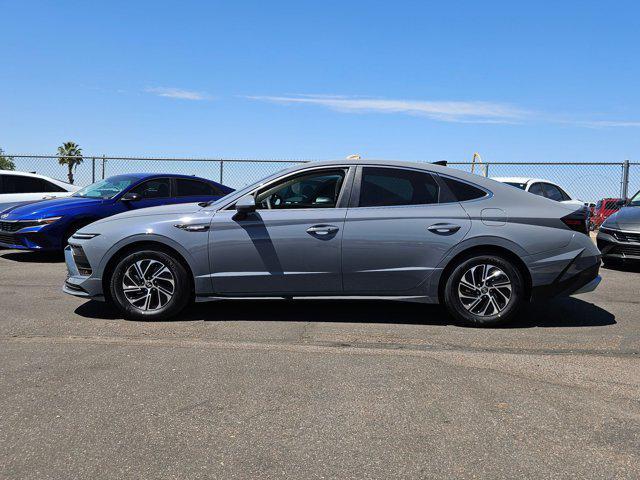2026 Hyundai Sonata Hybrid Blue