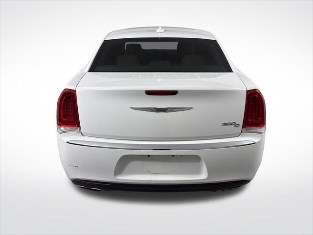 2016 Chrysler 300 C