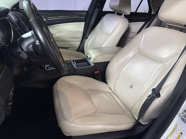 2016 Chrysler 300 C