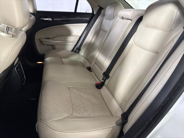 2016 Chrysler 300 C