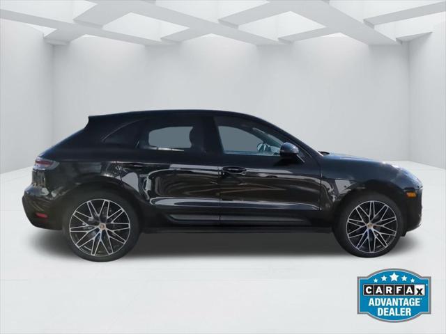 2022 Porsche Macan Base