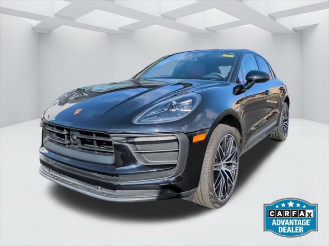 2022 Porsche Macan Base