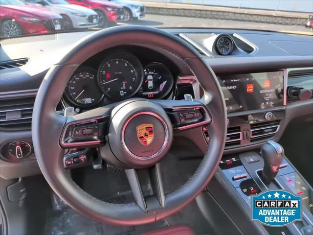 2022 Porsche Macan Base
