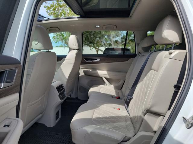 2024 Volkswagen Atlas 2.0T SEL Premium R-Line