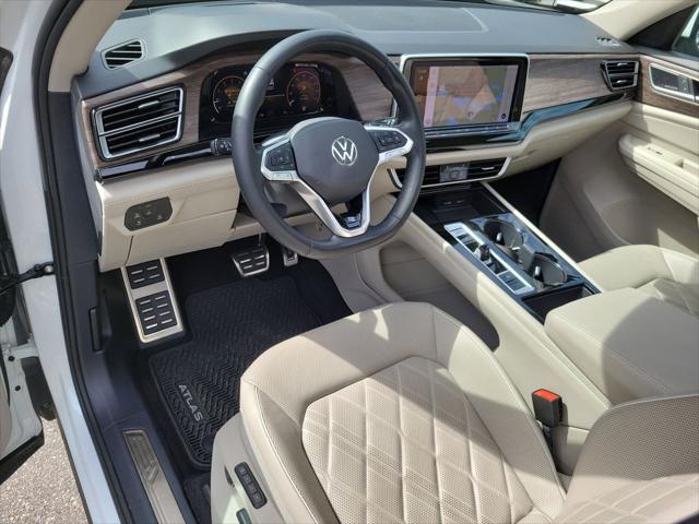 2024 Volkswagen Atlas 2.0T SEL Premium R-Line
