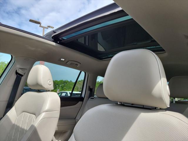 2024 Volkswagen Atlas 2.0T SEL Premium R-Line