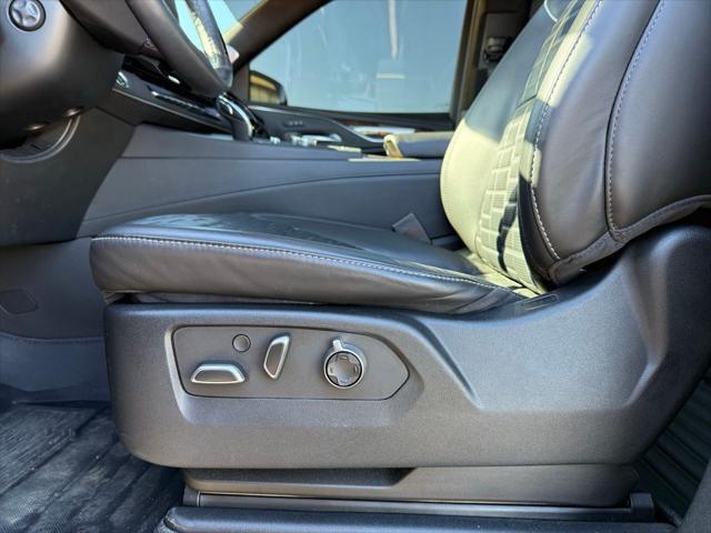 2023 Cadillac Escalade 4WD Sport Platinum