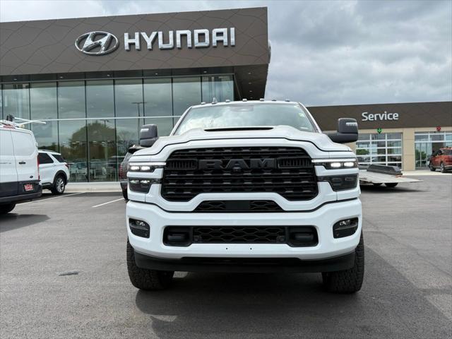 2026 Ram 3500 Limited Crew Cab 4x4 8' Box