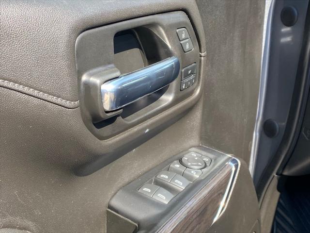 2022 Chevrolet Silverado 1500 4WD Crew Cab Short Bed LTZ