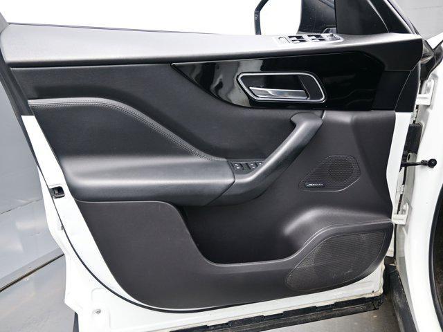 2018 Jaguar F-PACE 25t Premium