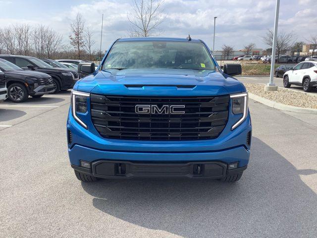 2022 GMC Sierra 1500 4WD Crew Cab Short Box Elevation