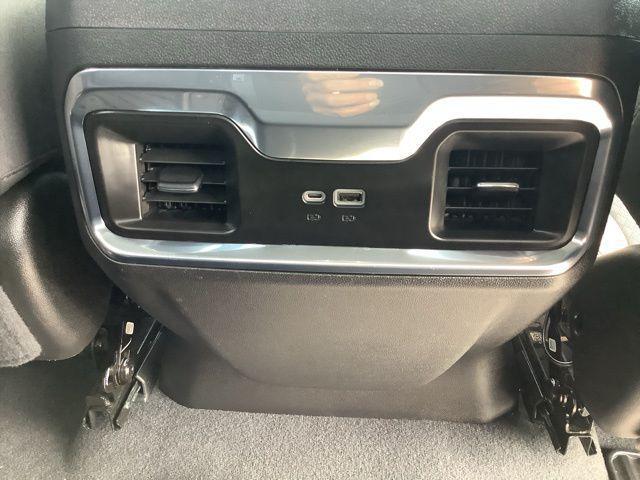 2022 GMC Sierra 1500 4WD Crew Cab Short Box Elevation