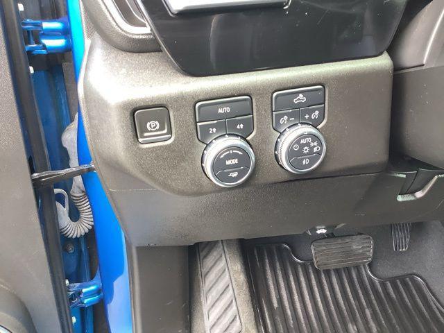 2022 GMC Sierra 1500 4WD Crew Cab Short Box Elevation