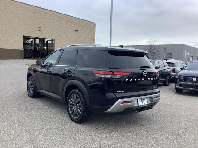 2024 Nissan Pathfinder SL 4WD