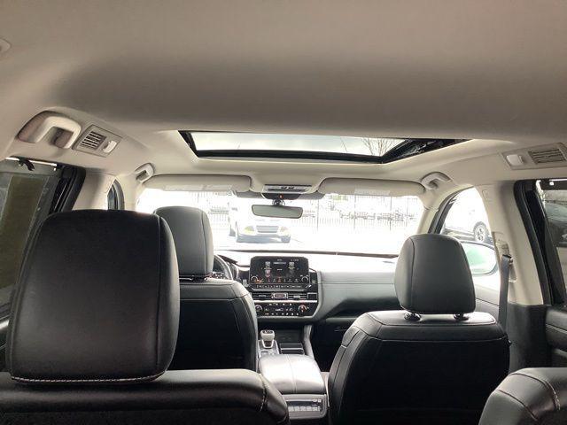 2024 Nissan Pathfinder SL 4WD