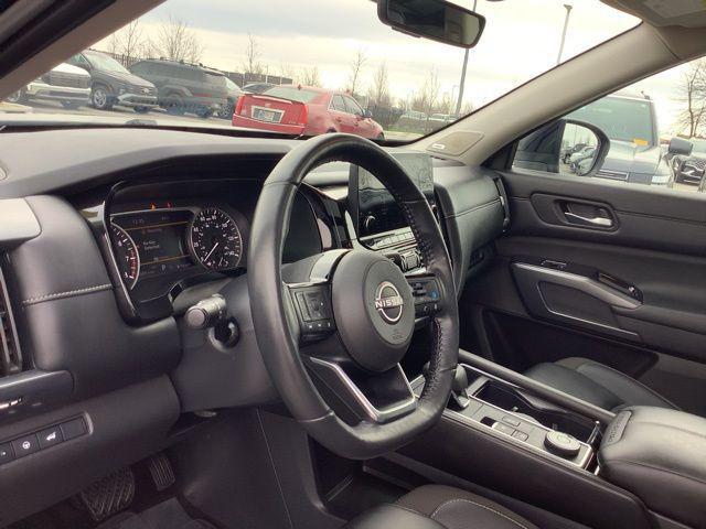 2024 Nissan Pathfinder SL 4WD