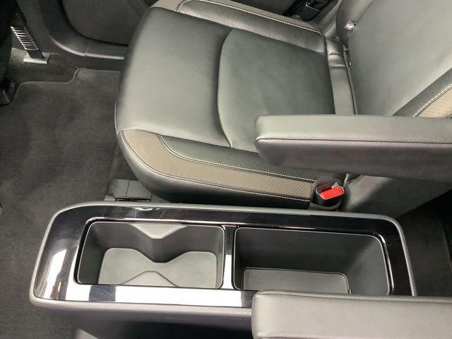 2024 Nissan Pathfinder SL 4WD