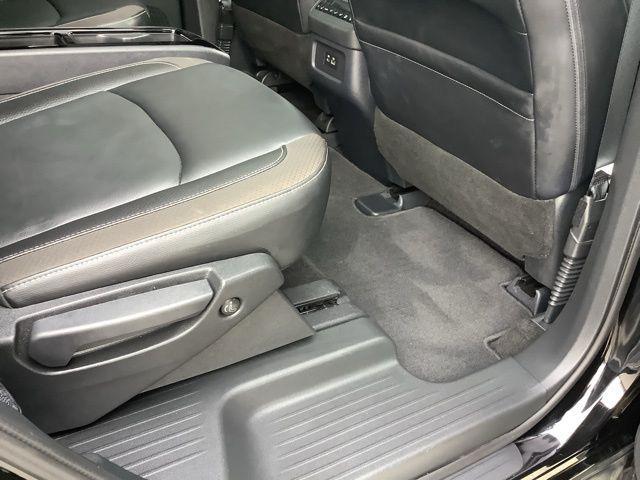 2024 Nissan Pathfinder SL 4WD