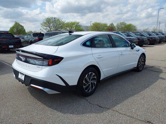 2026 Hyundai Sonata Hybrid Blue