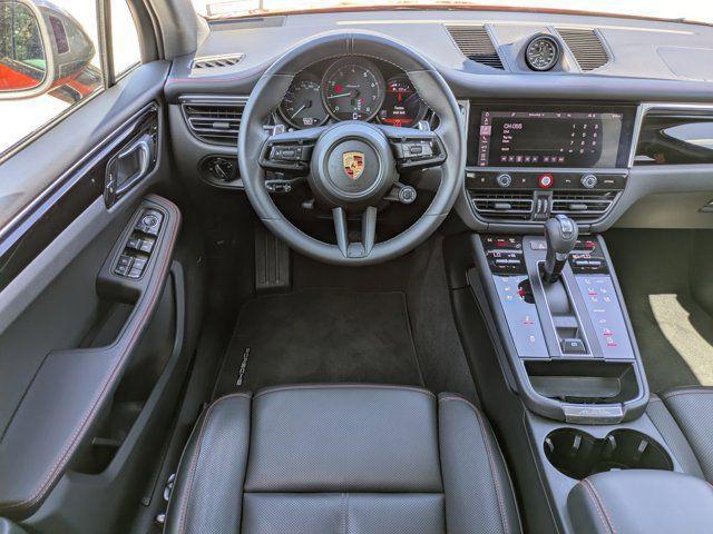 2024 Porsche Macan T