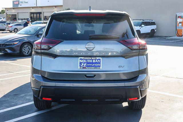 2024 Nissan Rogue SV FWD