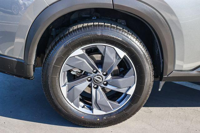 2024 Nissan Rogue SV FWD