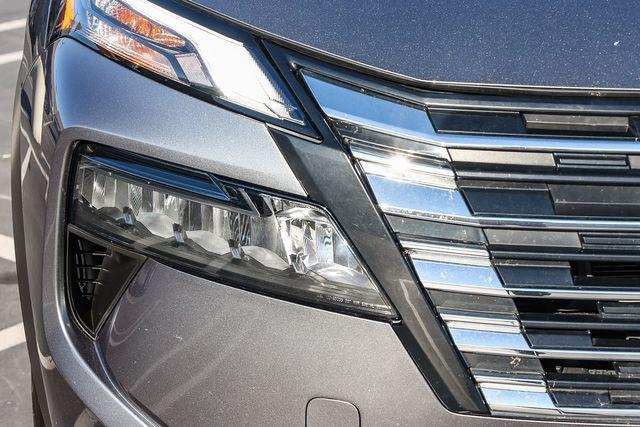 2024 Nissan Rogue SV FWD