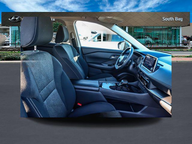 2024 Nissan Rogue SV FWD
