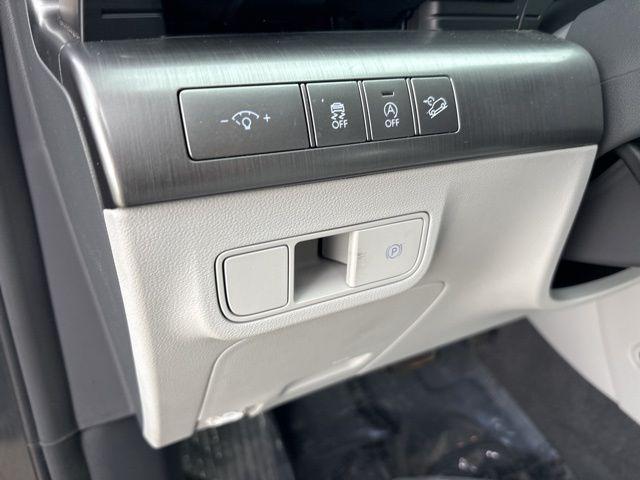 2024 Hyundai Kona SE
