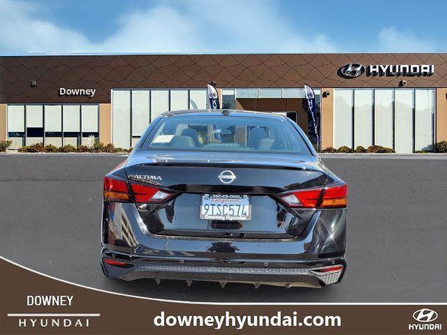 2025 Nissan Altima SV FWD