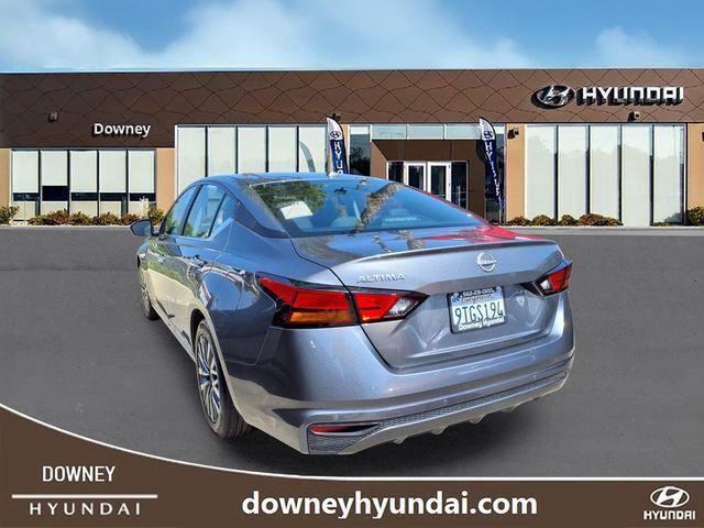 2025 Nissan Altima SV FWD