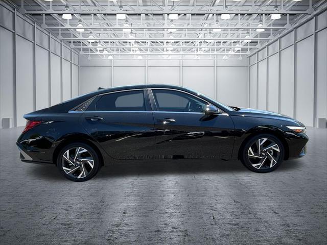 2025 Hyundai Elantra Hybrid Limited